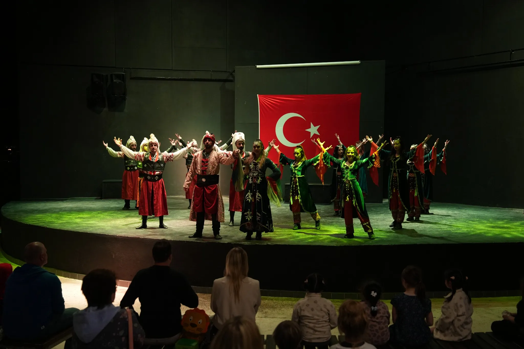 Tema Gecesi