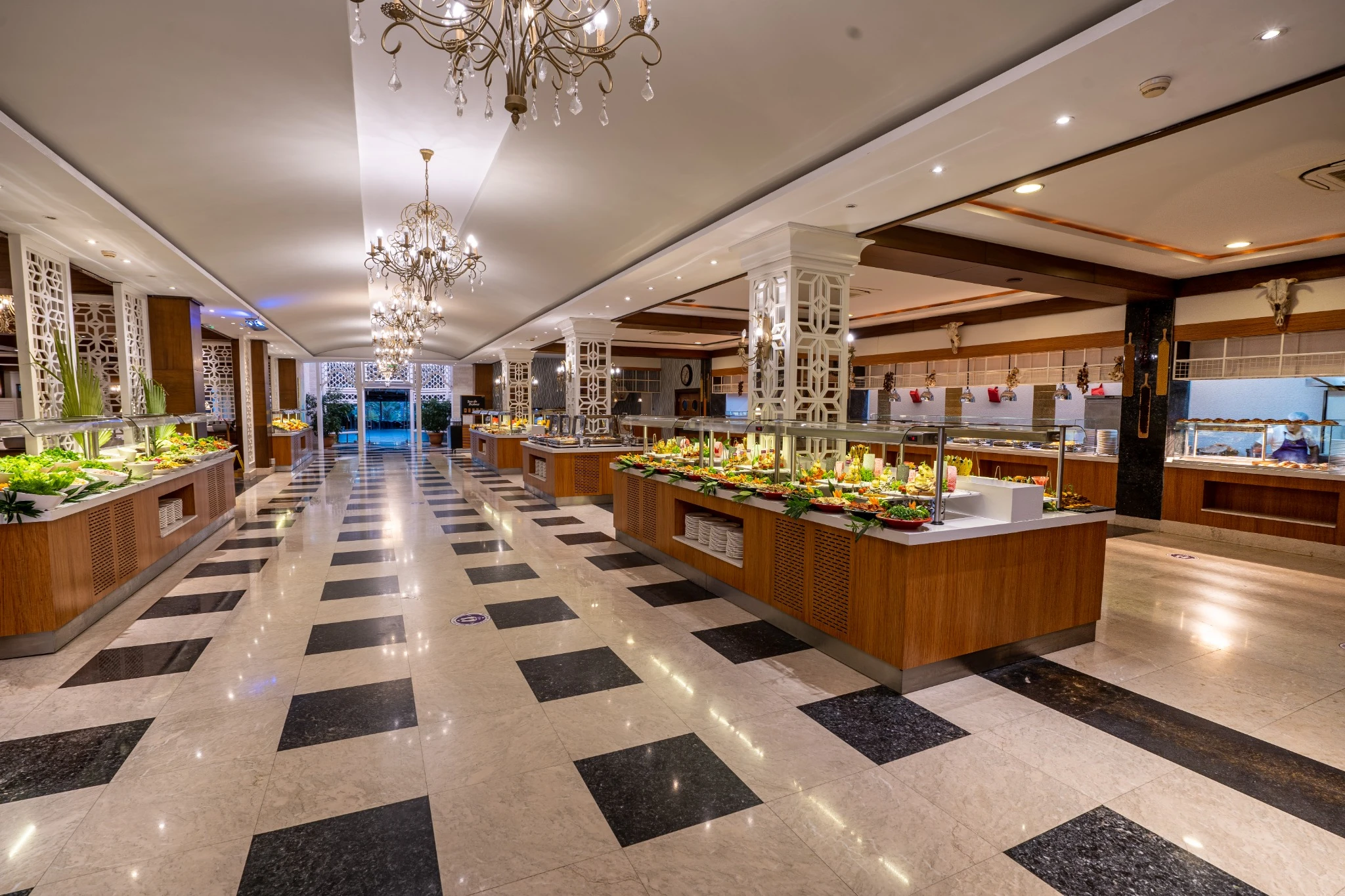 Restaurant 2